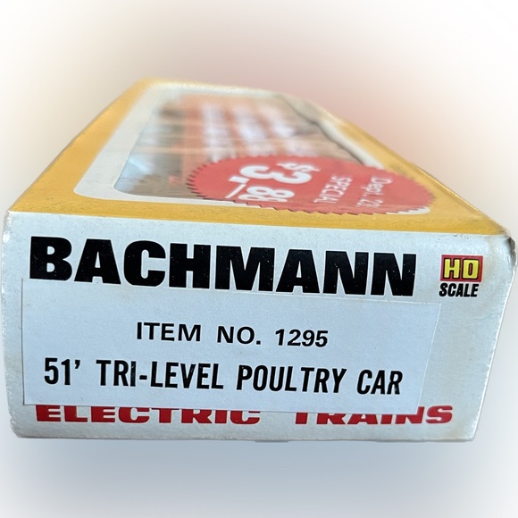 Bachmann “51’ Tri-Level Poultry Car” - Picture 3 of 3